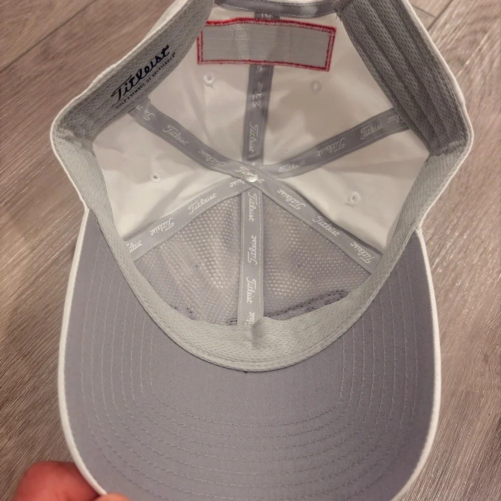 Titleist PRO VI White Cap